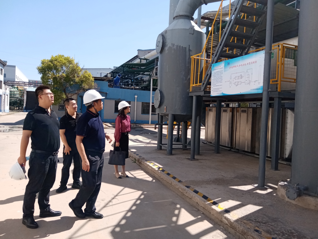 黃山市徽州區(qū)副區(qū)長程麗群一行赴天罡集團調研考察 黃山市徽州區(qū)副區(qū)長程麗群一行赴天罡集團調研考察